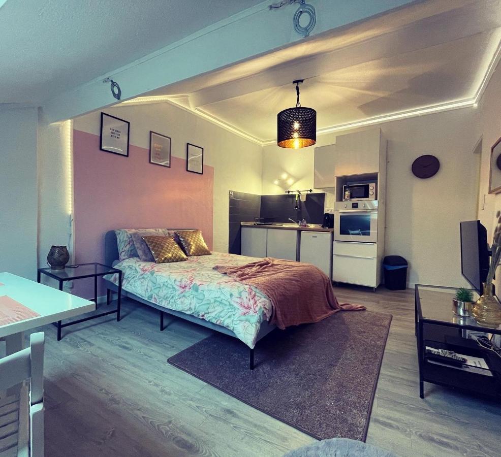 Studio atypique Le Rocher La Garde  Extérieur photo